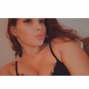 Meet your Posher, Angiee